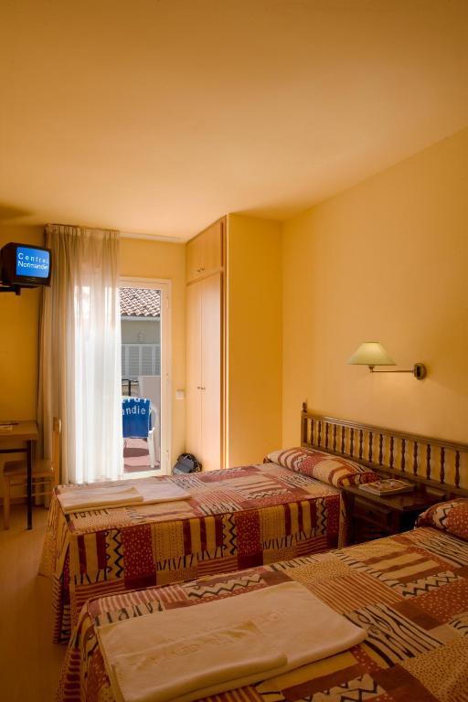 סיטגס Hotel Central Normandie חדר תמונה